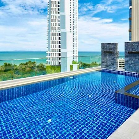 Serenity Pattaya Beach Esterno foto