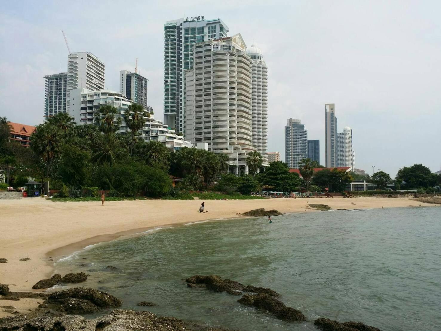 Serenity Pattaya Beach Esterno foto