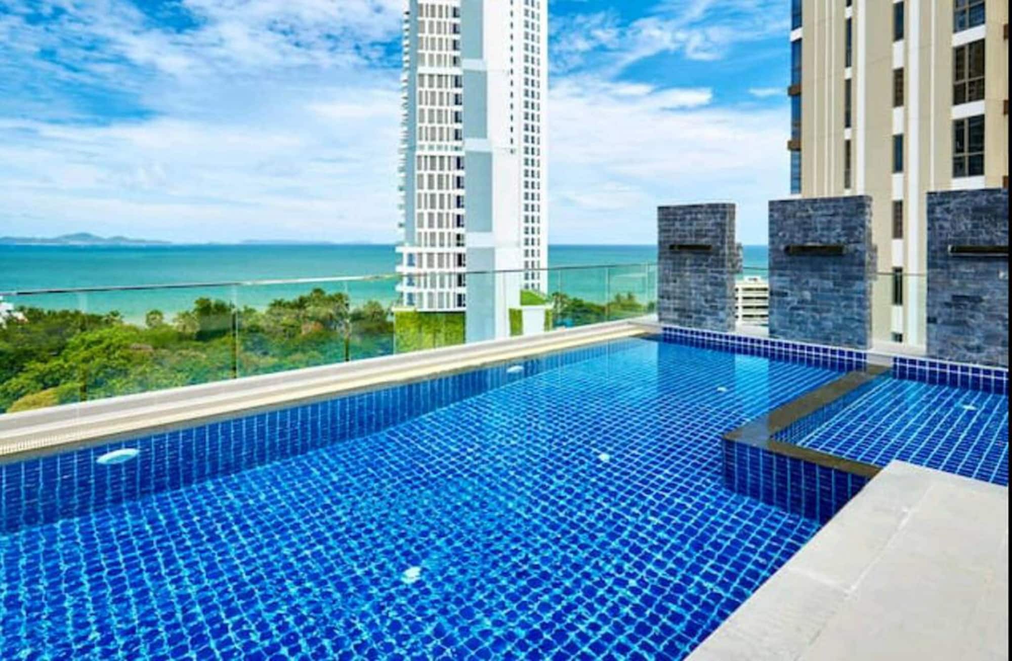Serenity Pattaya Beach Esterno foto